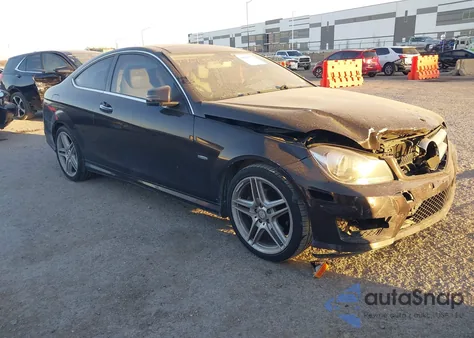 2012 Mercedes-Benz C 250 from USA, damaged, VIN WDDGJ4HBXCF879460
